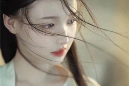 明星八卦大揭秘：辛芷蕾争C位吴签假消息泛滥！